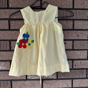 Vintage Baby/Toddler Yellow Seersucker Dress with Floral Appliqué (12–18M)